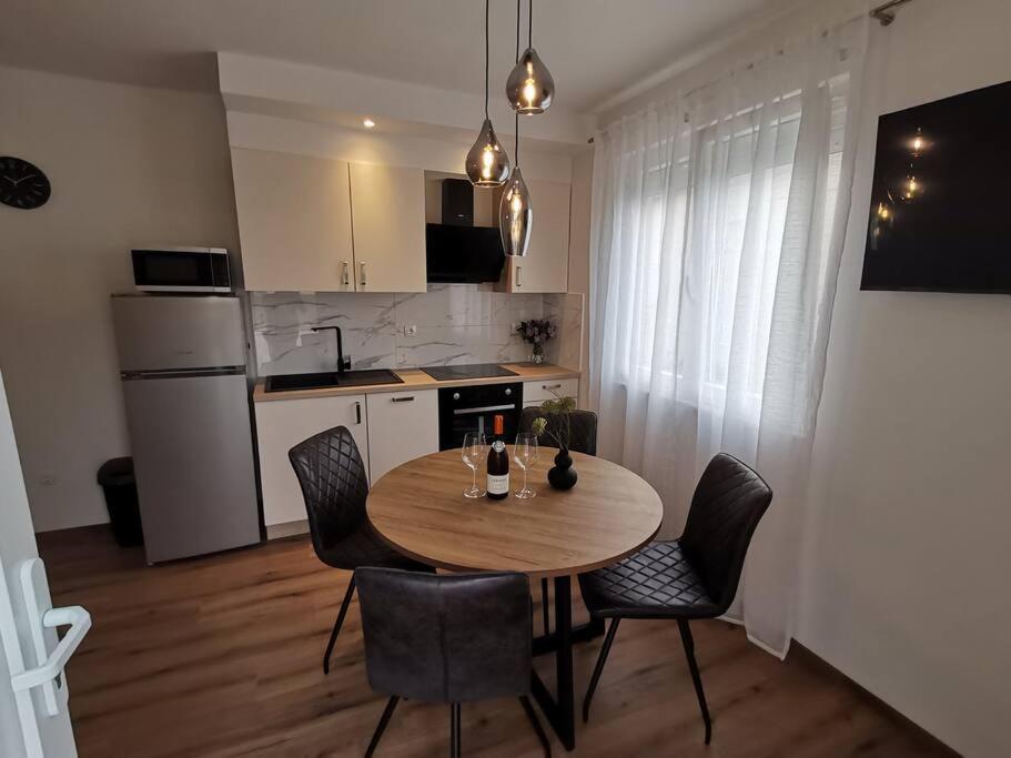 Apartment S بيبينيا المظهر الخارجي الصورة